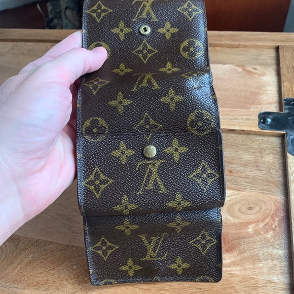 Authentic Louis Vuitton Wallet - Picture 8 of 16